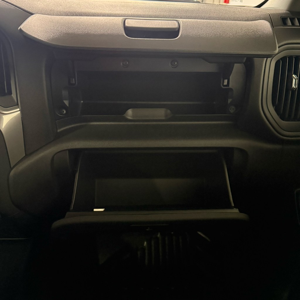 Thumbnail: 2024 Chevrolet Silverado 3500 - 24