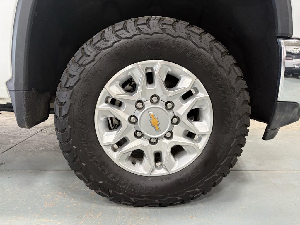 Thumbnail: 2024 Chevrolet Silverado 3500 - 17