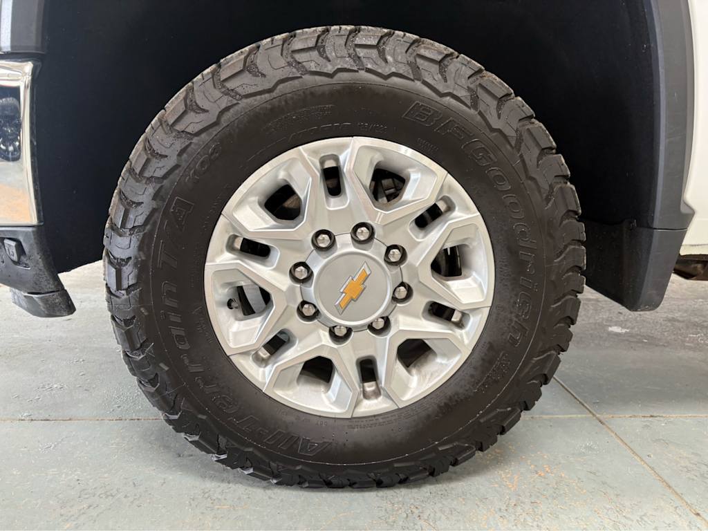 Thumbnail: 2024 Chevrolet Silverado 3500 - 19