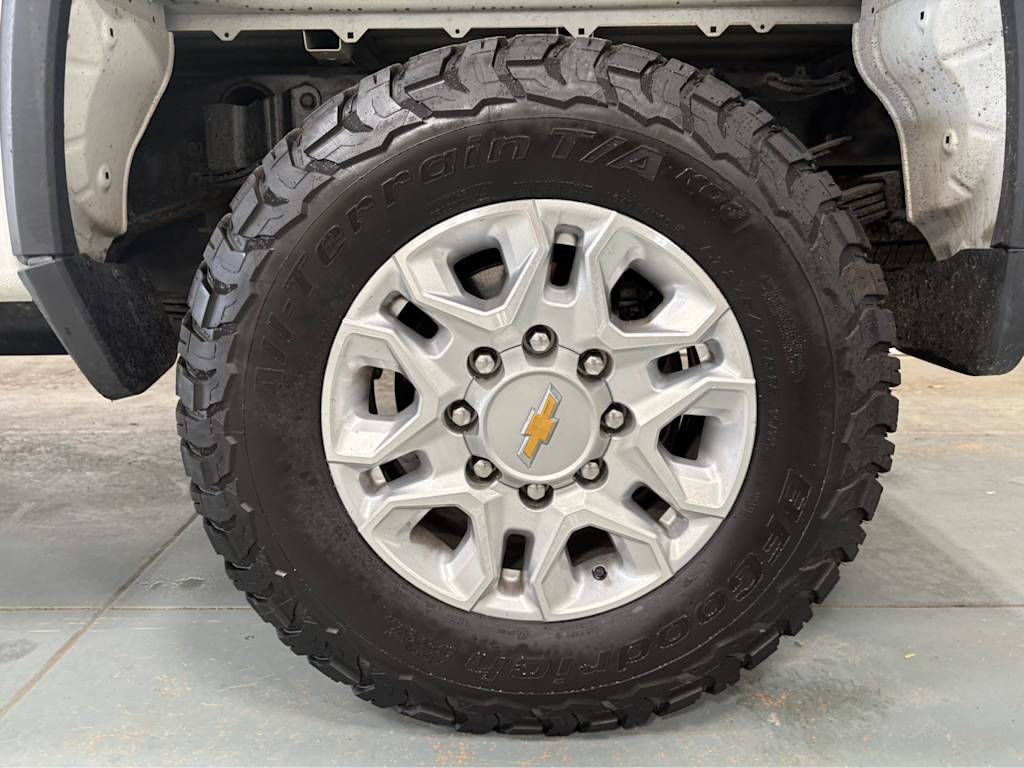 Thumbnail: 2024 Chevrolet Silverado 3500 - 18