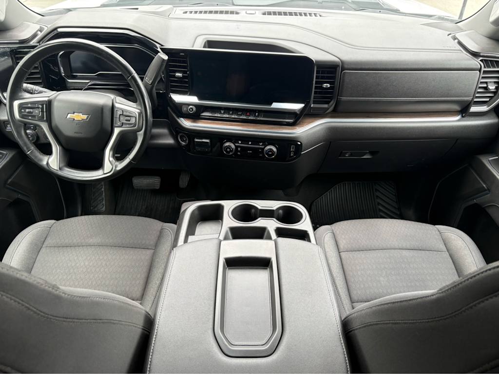 Thumbnail: 2024 Chevrolet Silverado 3500 - 2