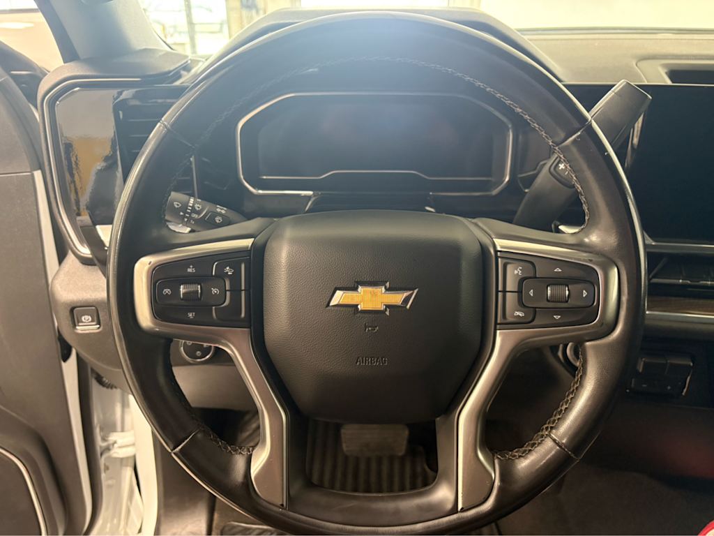 Thumbnail: 2024 Chevrolet Silverado 3500 - 7