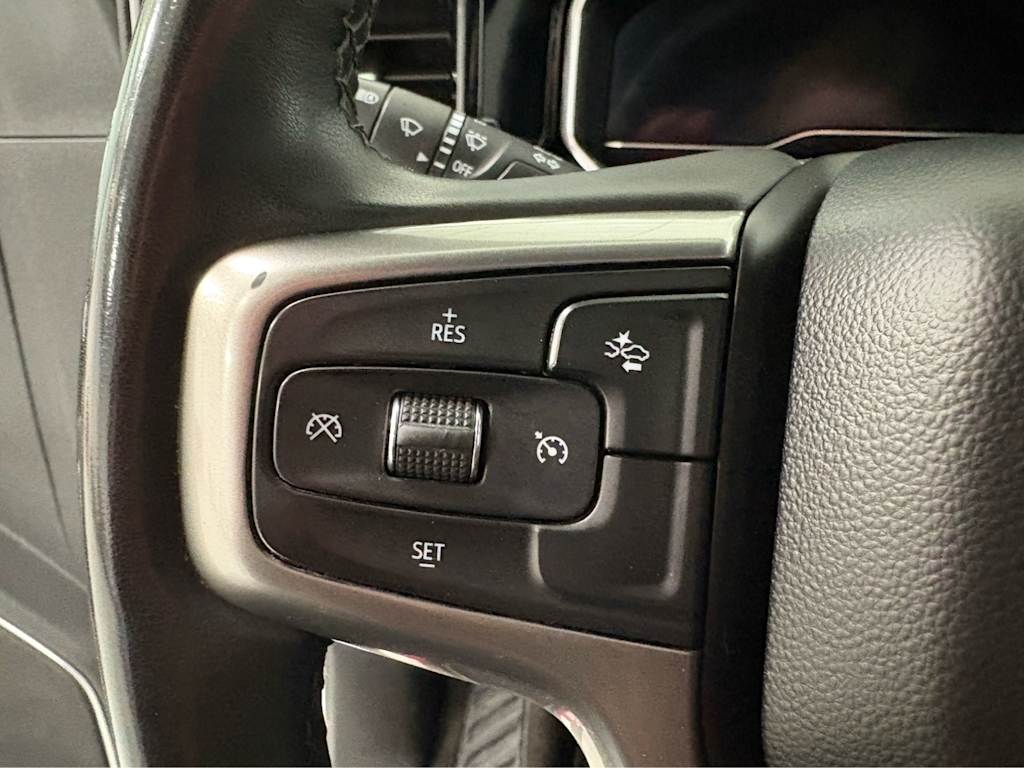 Thumbnail: 2024 Chevrolet Silverado 3500 - 21
