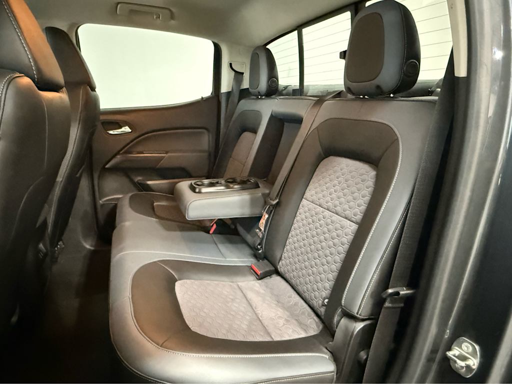 Thumbnail: 2017 Chevrolet Colorado - 21