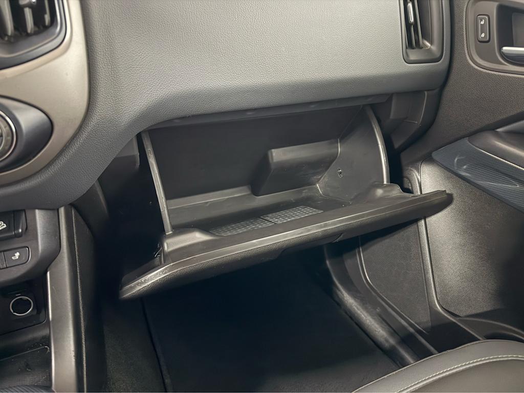 Thumbnail: 2017 Chevrolet Colorado - 24