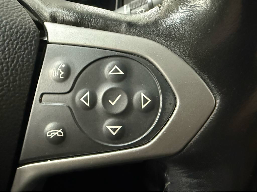 Thumbnail: 2019 Chevrolet Colorado - 21