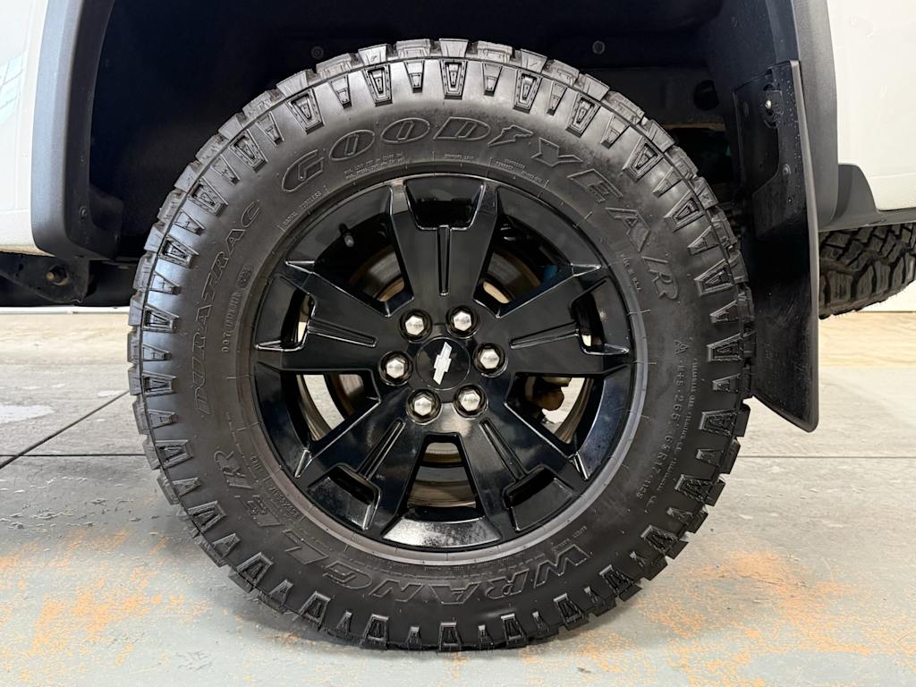 Thumbnail: 2020 Chevrolet Colorado - 18