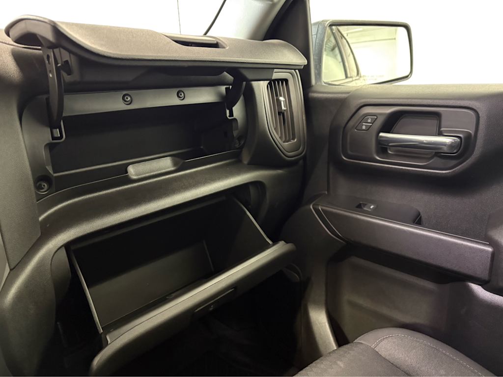 Thumbnail: 2023 Chevrolet Silverado 1500 - 24