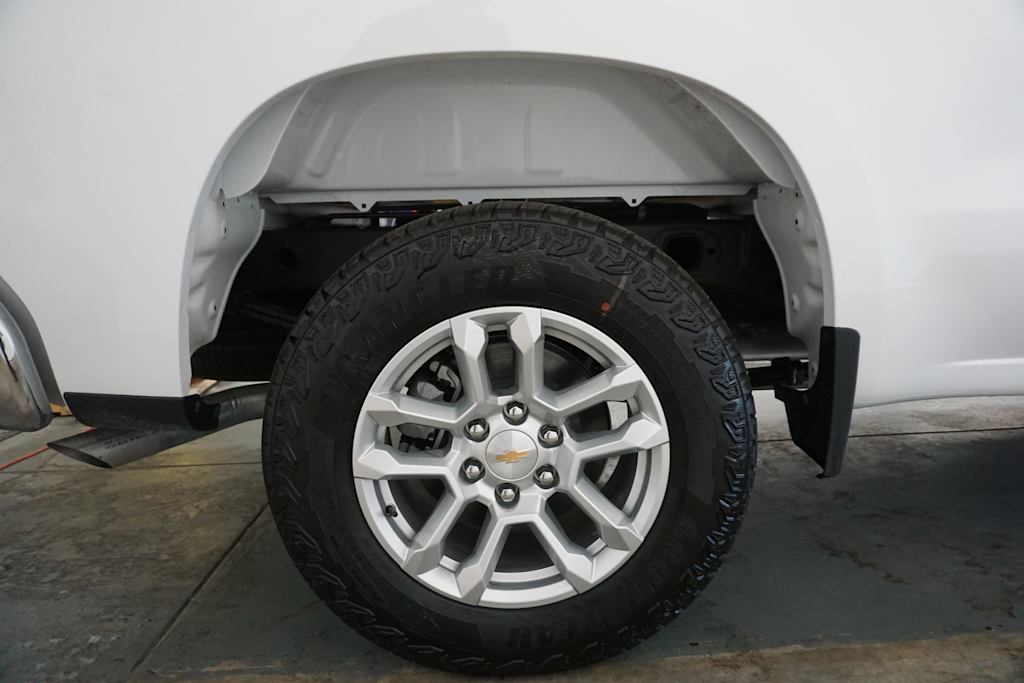 Thumbnail: 2025 Chevrolet Silverado 1500 - 18