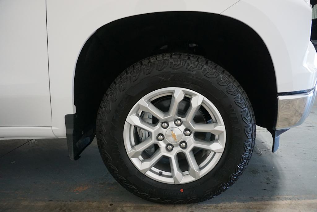 Thumbnail: 2025 Chevrolet Silverado 1500 - 19