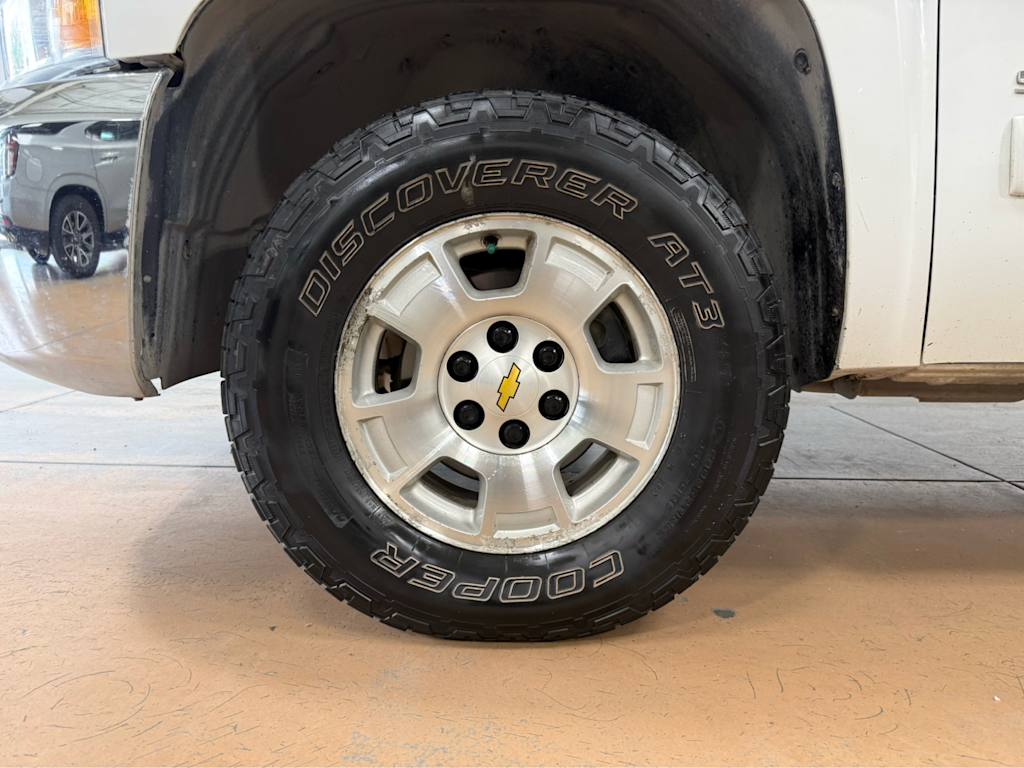 Thumbnail: 2012 Chevrolet Silverado 1500 - 20