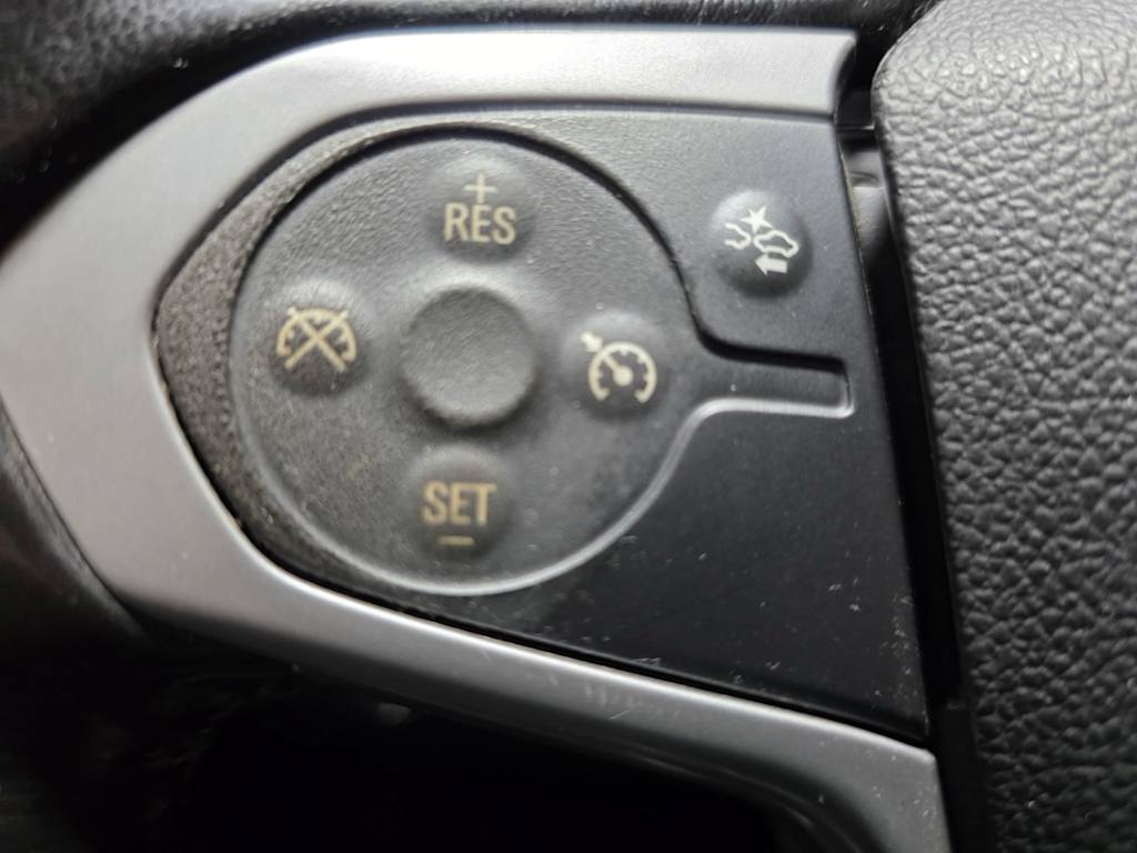Thumbnail: 2017 Chevrolet Colorado - 21