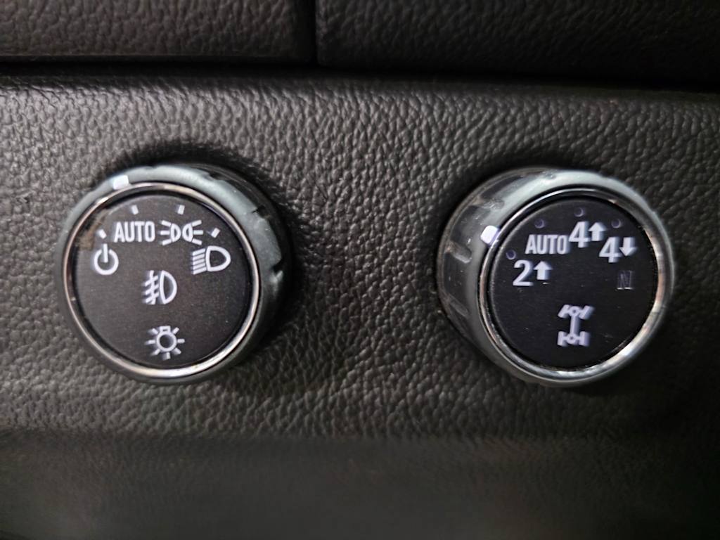 Thumbnail: 2017 Chevrolet Colorado - 25