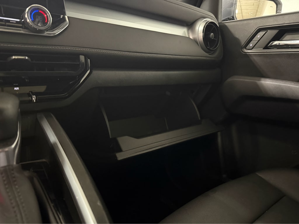 Thumbnail: 2024 Chevrolet Colorado - 24