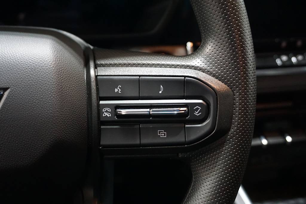 Thumbnail: 2024 Chevrolet Colorado - 23