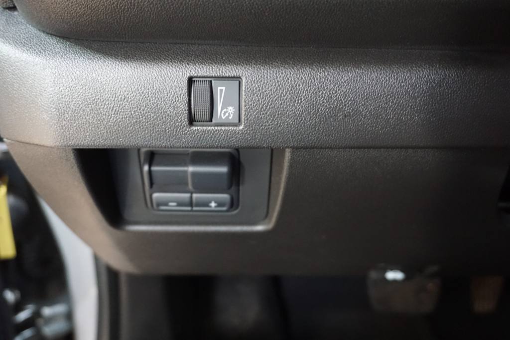 Thumbnail: 2024 Chevrolet Colorado - 25