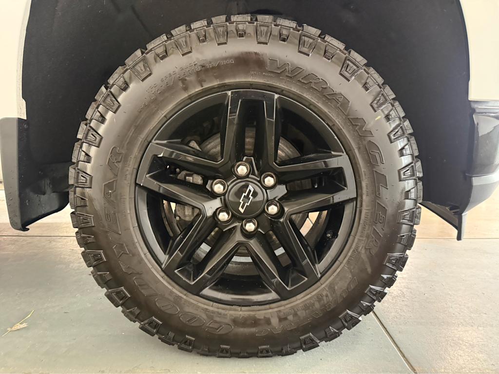 Thumbnail: 2022 Chevrolet Silverado 1500 - 18