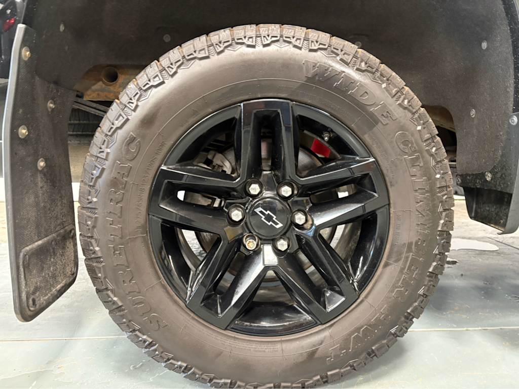 Thumbnail: 2021 Chevrolet Silverado 1500 - 17