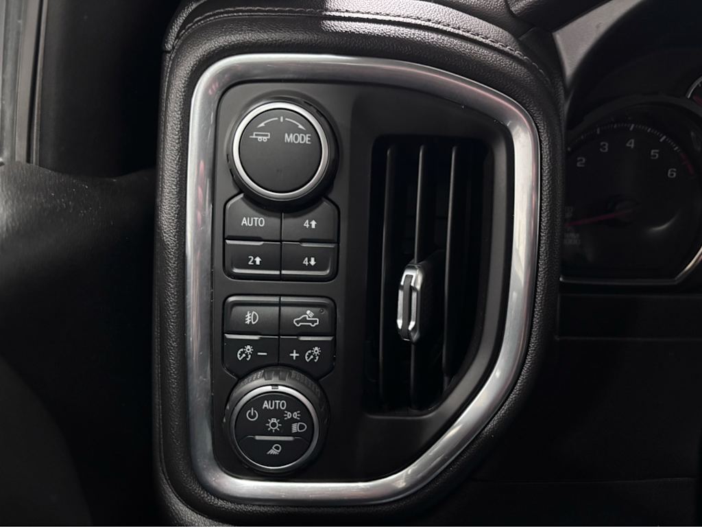 Thumbnail: 2021 Chevrolet Silverado 1500 - 28