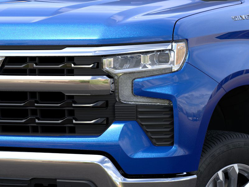 2025 Chevrolet Silverado 1500 LT 18