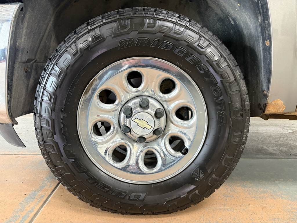 Thumbnail: 2013 Chevrolet Silverado 1500 - 21