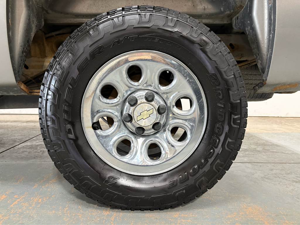 Thumbnail: 2013 Chevrolet Silverado 1500 - 22