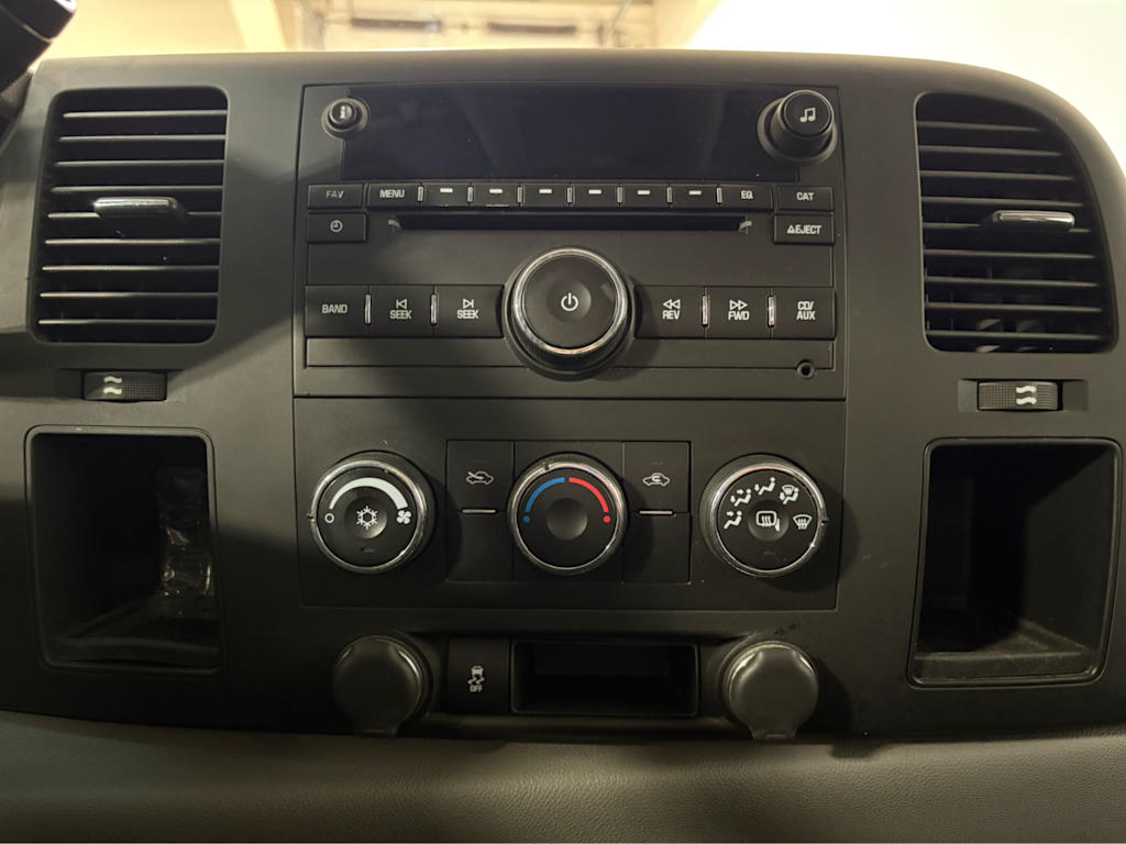 Thumbnail: 2013 Chevrolet Silverado 1500 - 13