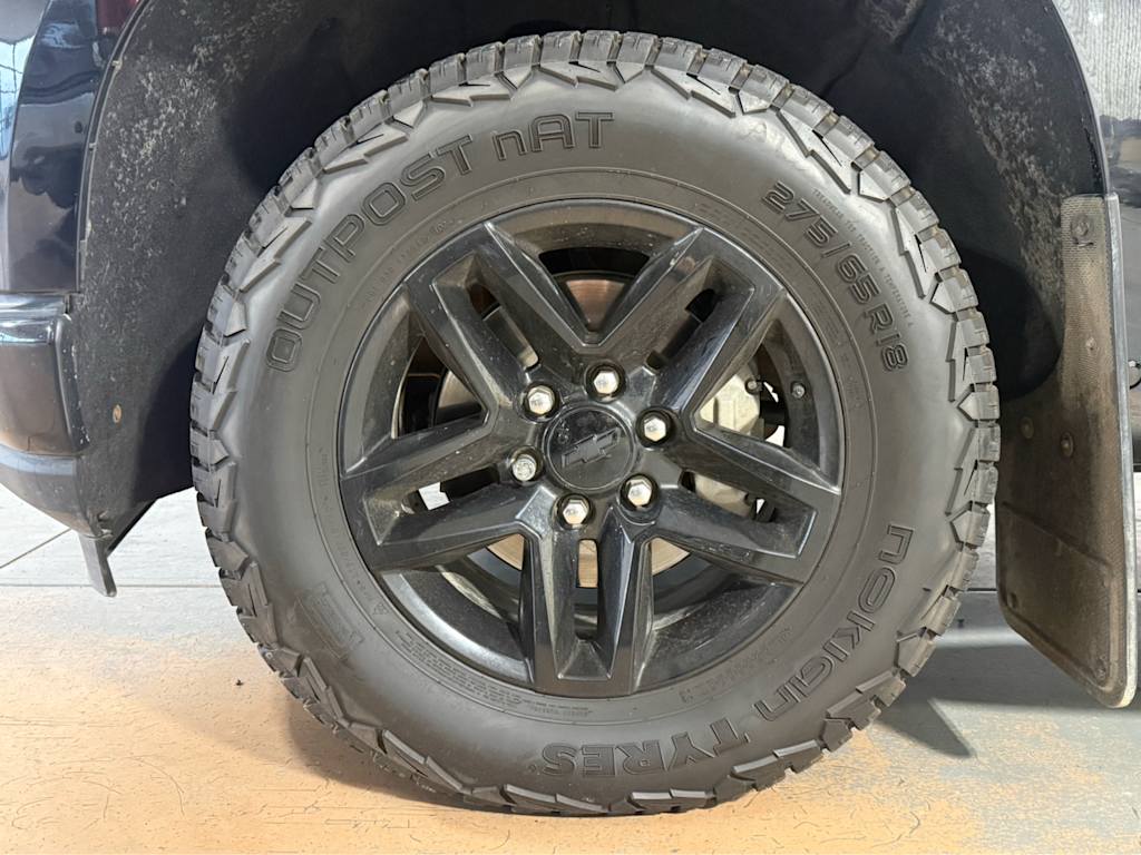 Thumbnail: 2020 Chevrolet Silverado 1500 - 6