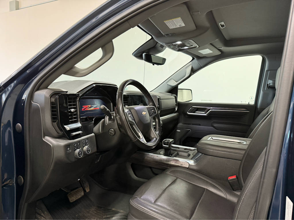 Thumbnail: 2022 Chevrolet Silverado 1500 - 2