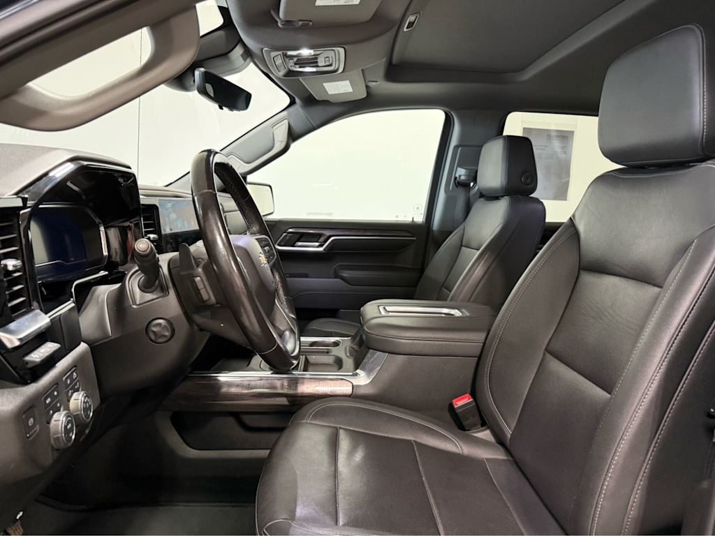 Thumbnail: 2022 Chevrolet Silverado 1500 - 8