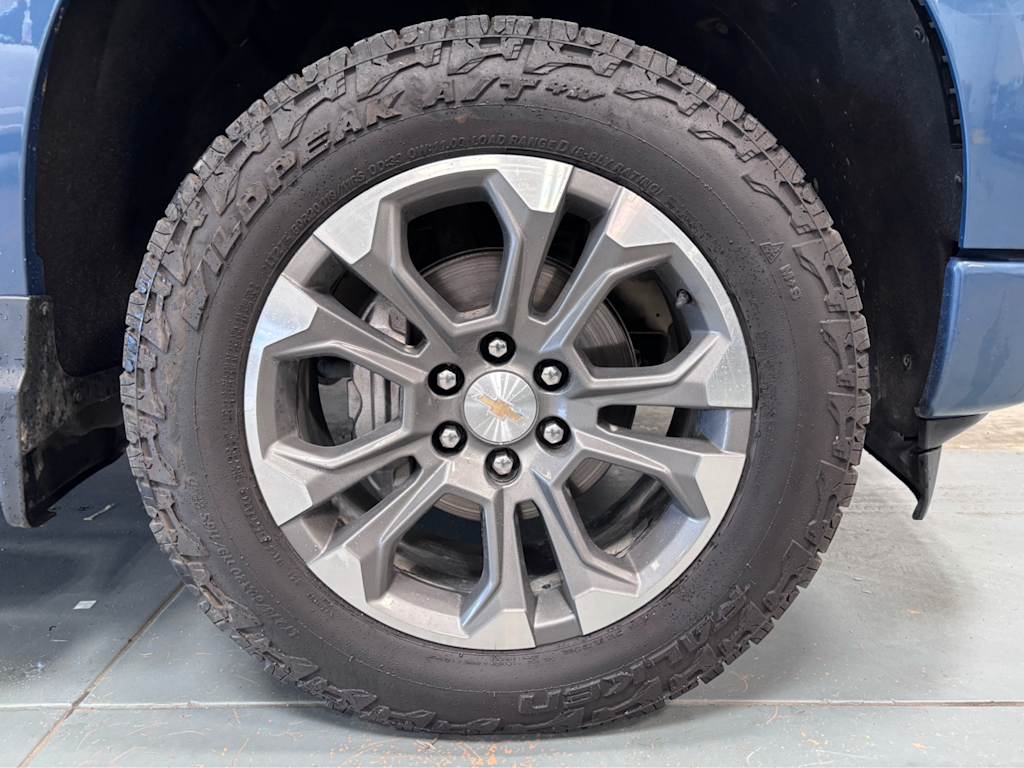 Thumbnail: 2024 Chevrolet Silverado 1500 - 18