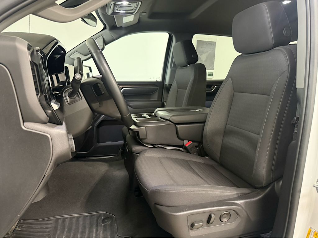 Thumbnail: 2025 Chevrolet Silverado 1500 - 9