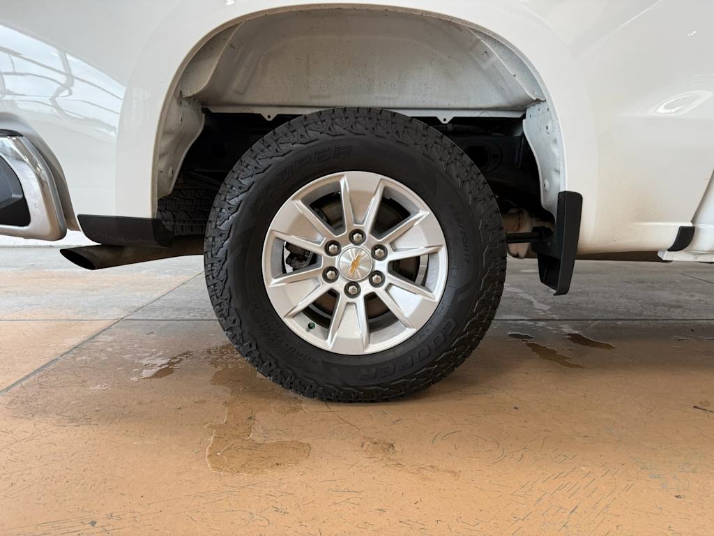 Thumbnail: 2025 Chevrolet Silverado 1500 - 17