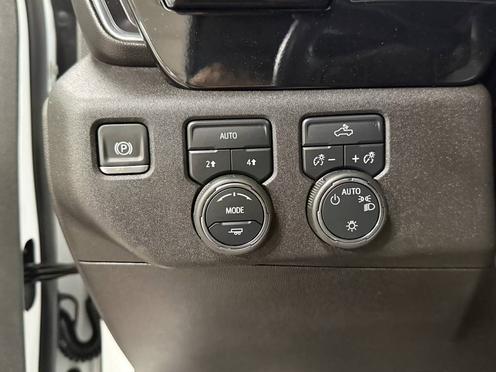 Thumbnail: 2025 Chevrolet Silverado 1500 - 27