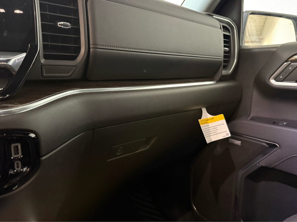 Thumbnail: 2025 Chevrolet Silverado 1500 - 22