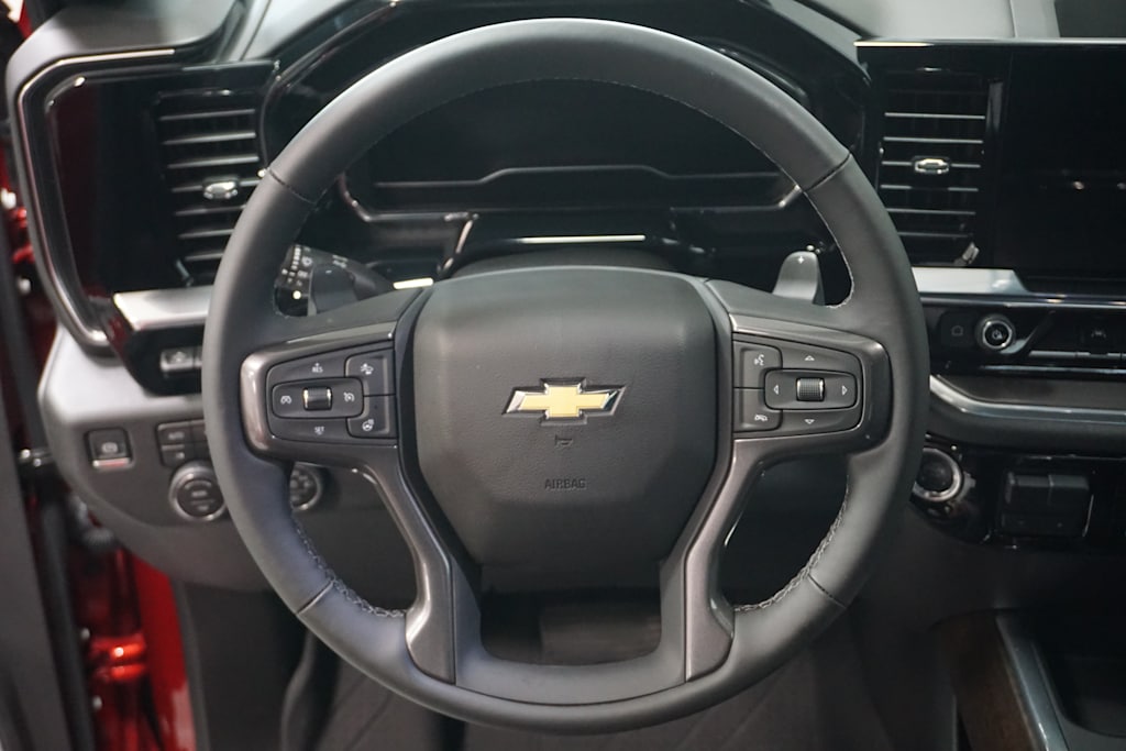 Thumbnail: 2025 Chevrolet Silverado 1500 - 2