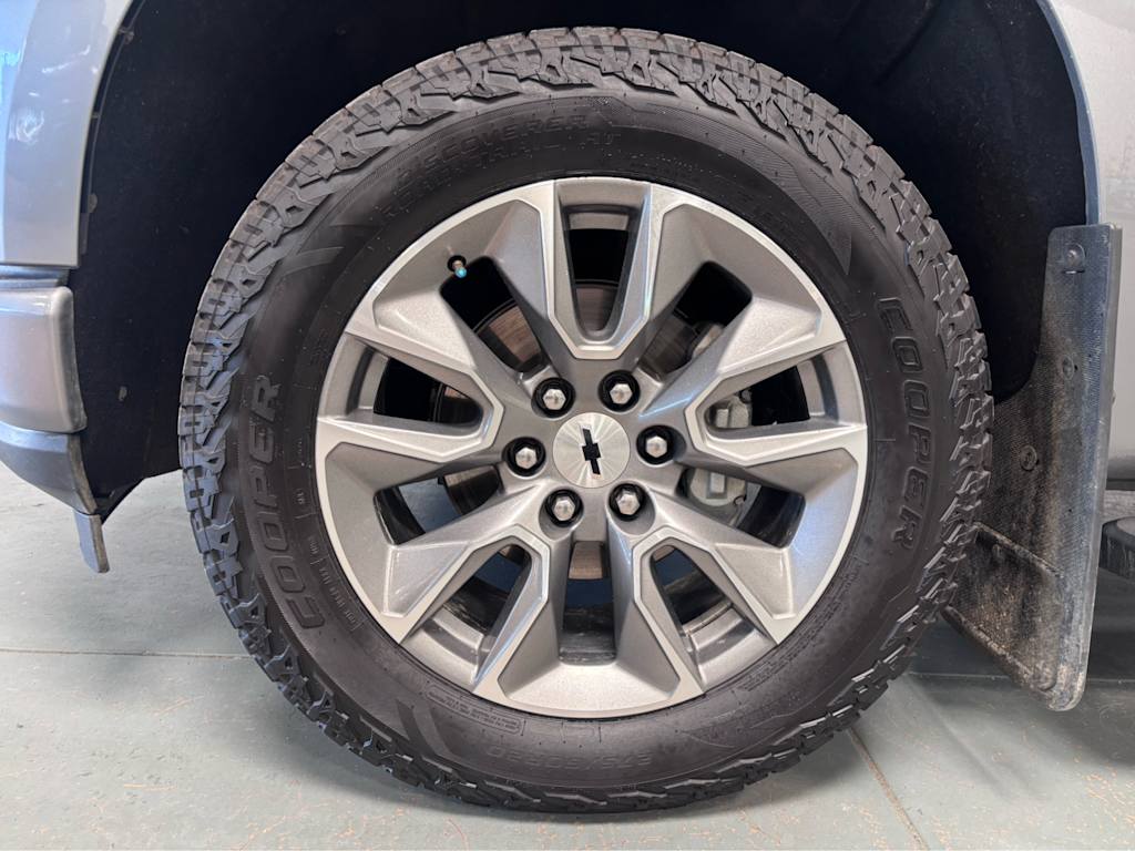 Thumbnail: 2021 Chevrolet Silverado 1500 - 20