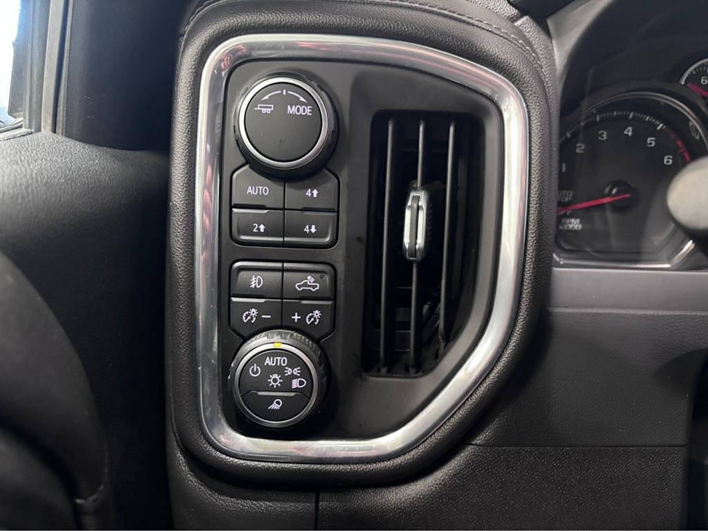 Thumbnail: 2021 Chevrolet Silverado 1500 - 30
