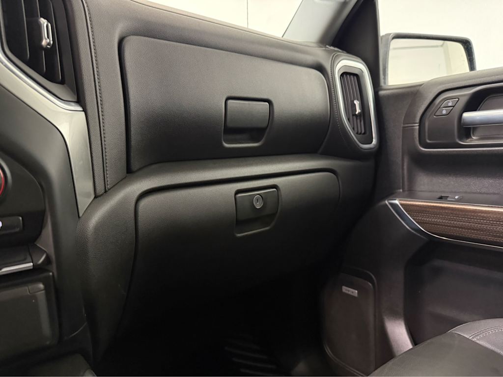 Thumbnail: 2021 Chevrolet Silverado 1500 - 24