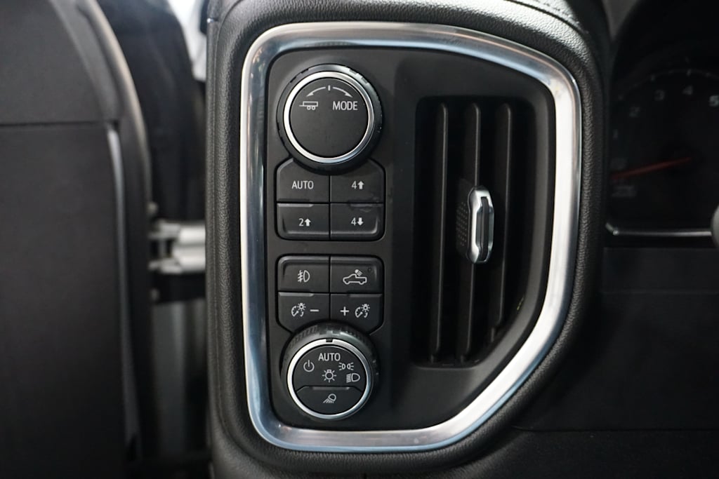 Thumbnail: 2021 Chevrolet Silverado 1500 - 27