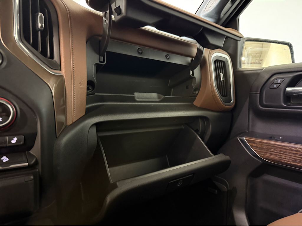 Thumbnail: 2021 Chevrolet Silverado 1500 - 23