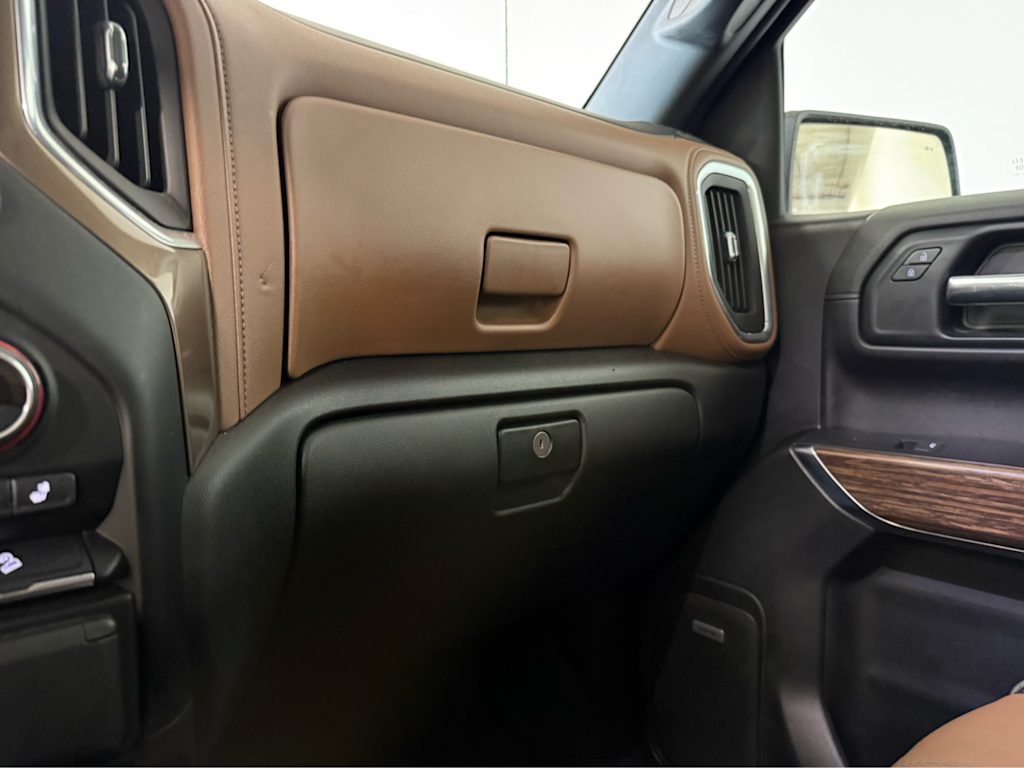 Thumbnail: 2021 Chevrolet Silverado 1500 - 22