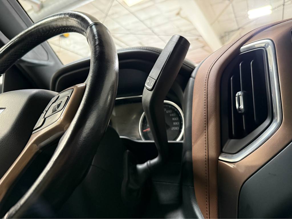 Thumbnail: 2020 Chevrolet Silverado 1500 - 24