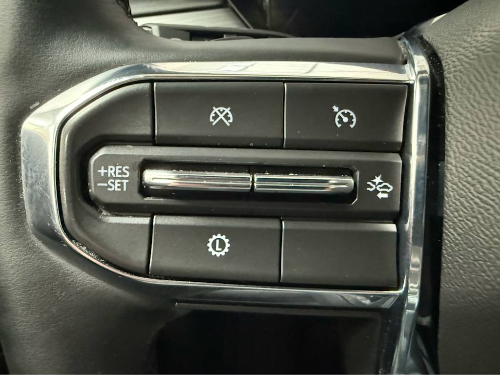 Thumbnail: 2024 GMC Acadia - 21