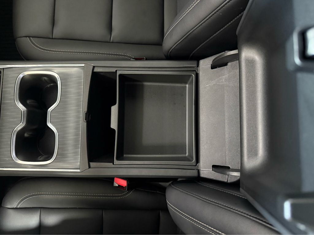 Thumbnail: 2024 GMC Acadia - 24