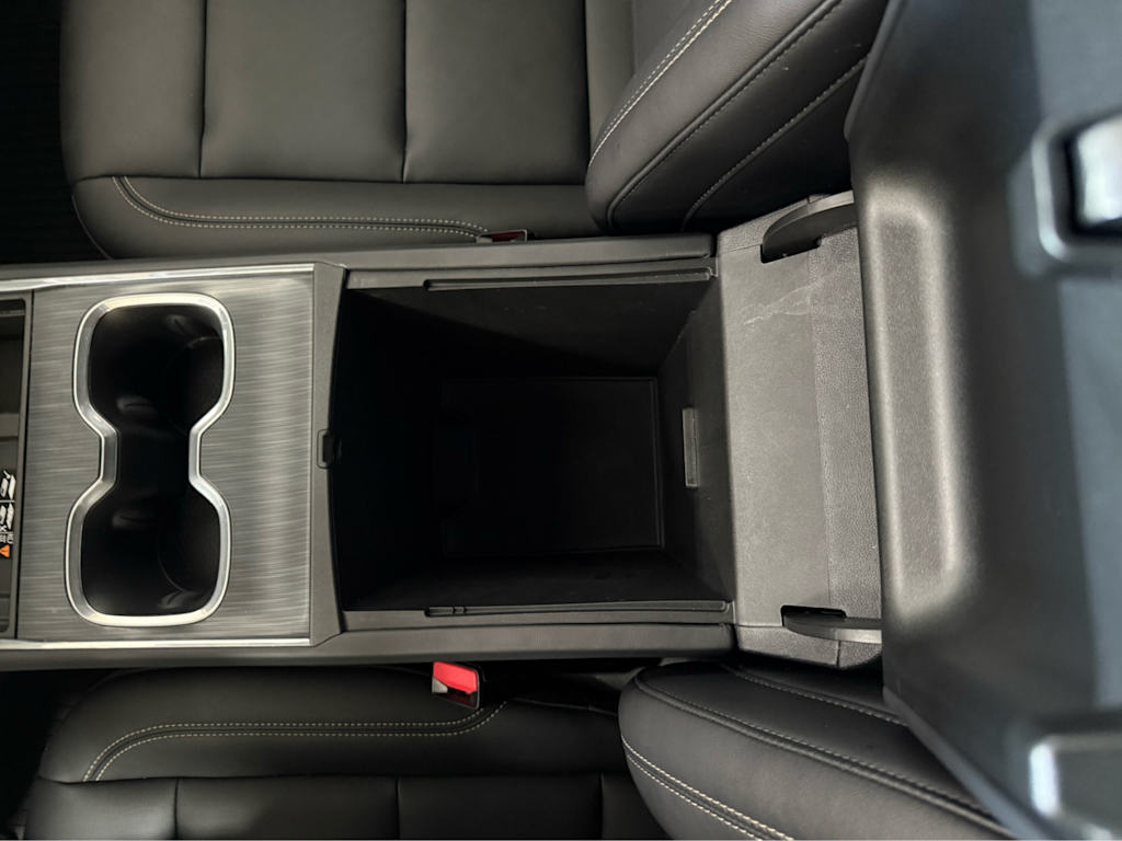 Thumbnail: 2024 GMC Acadia - 25