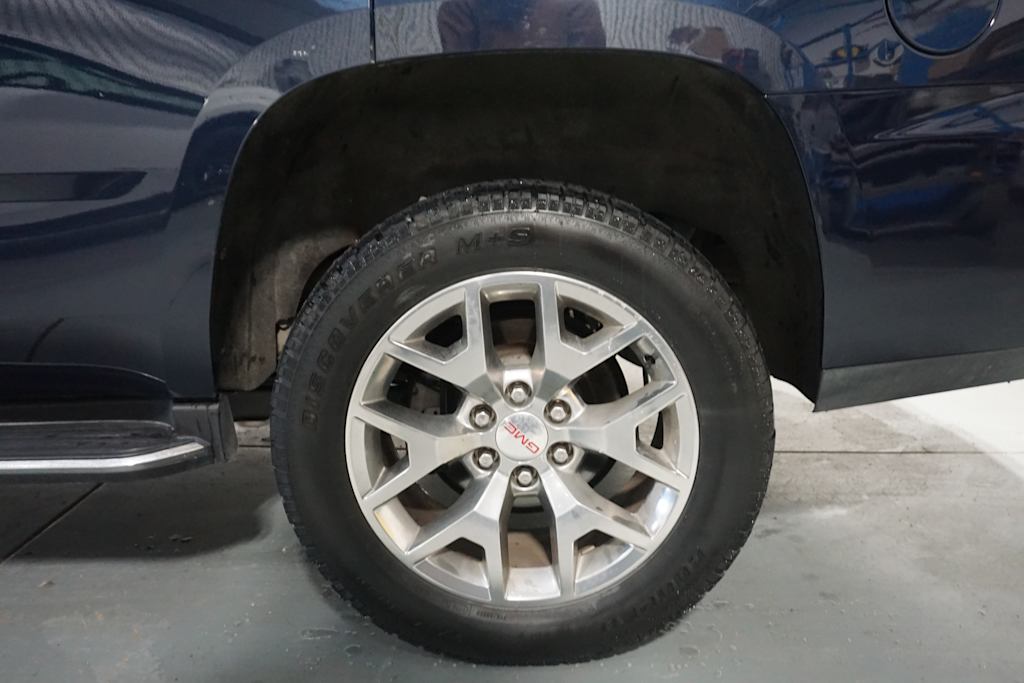 Thumbnail: 2019 GMC Yukon - 17