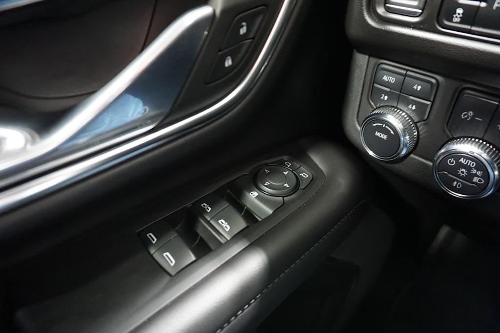 Thumbnail: 2024 GMC Yukon XL - 31