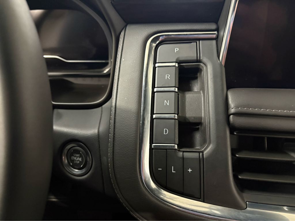 Thumbnail: 2024 GMC Yukon XL - 12