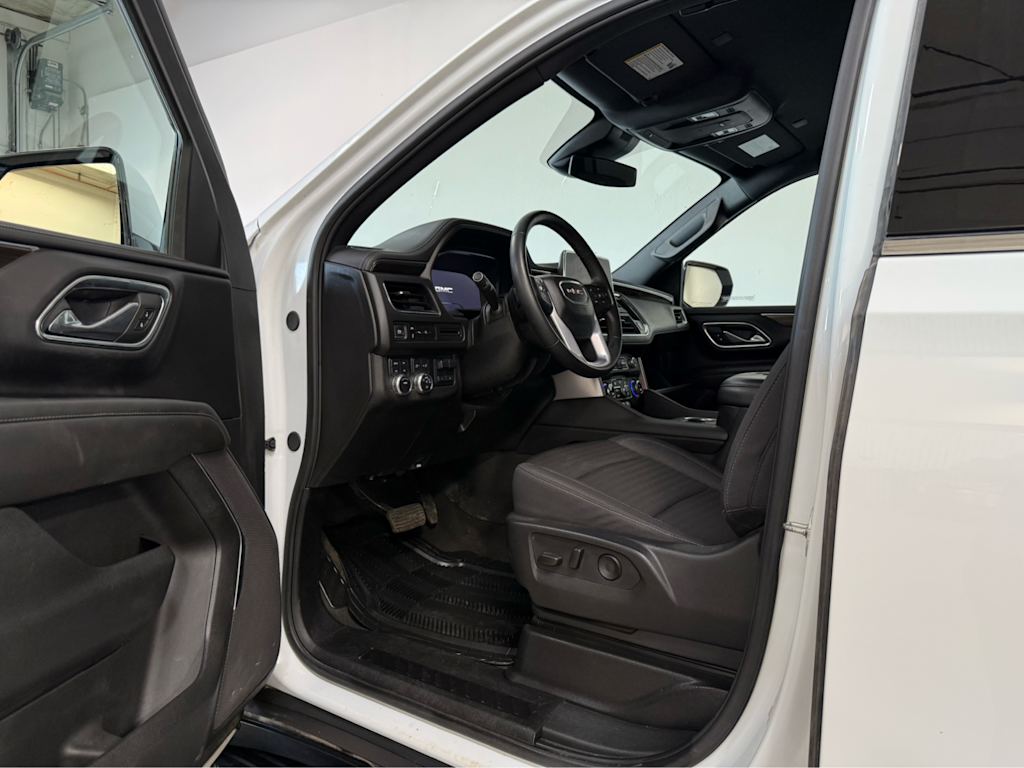 Thumbnail: 2024 GMC Yukon XL - 19